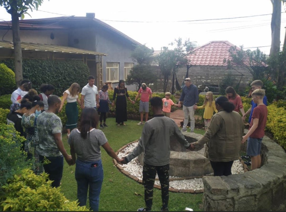 JMichael_Smith's tweet photo. Some of my #Ethiopian family that live in #AddisaAbaba this weekend! They continue to maintain #Hope for a vibrant future for #Ethiopia ! God Bless Ethiopians all over the Globe ๐ https://t.co/77yYECNXI6