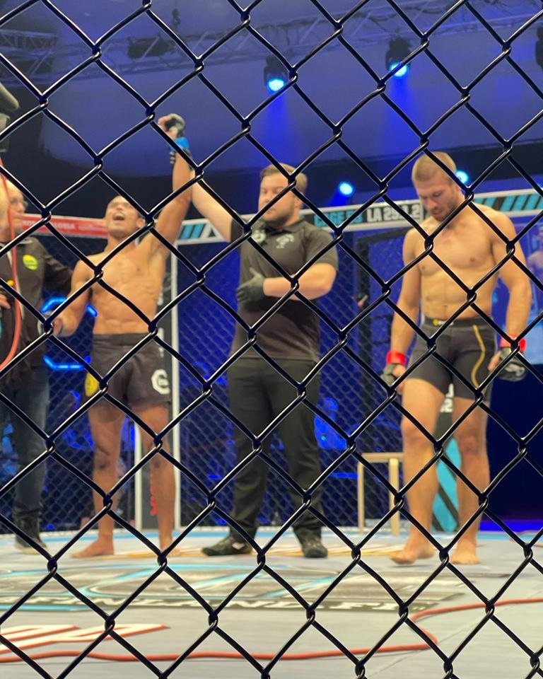 CAGEMMAFinland's tweet photo. Those guys gave everything they had! After three rounds Renato Amorim beats Alar Hutrov via Split Decision. / Renato Amorim voittaa tasaisen ottelun hajaäänituomiolla. #CAGE52 https://t.co/goU5yykO0p