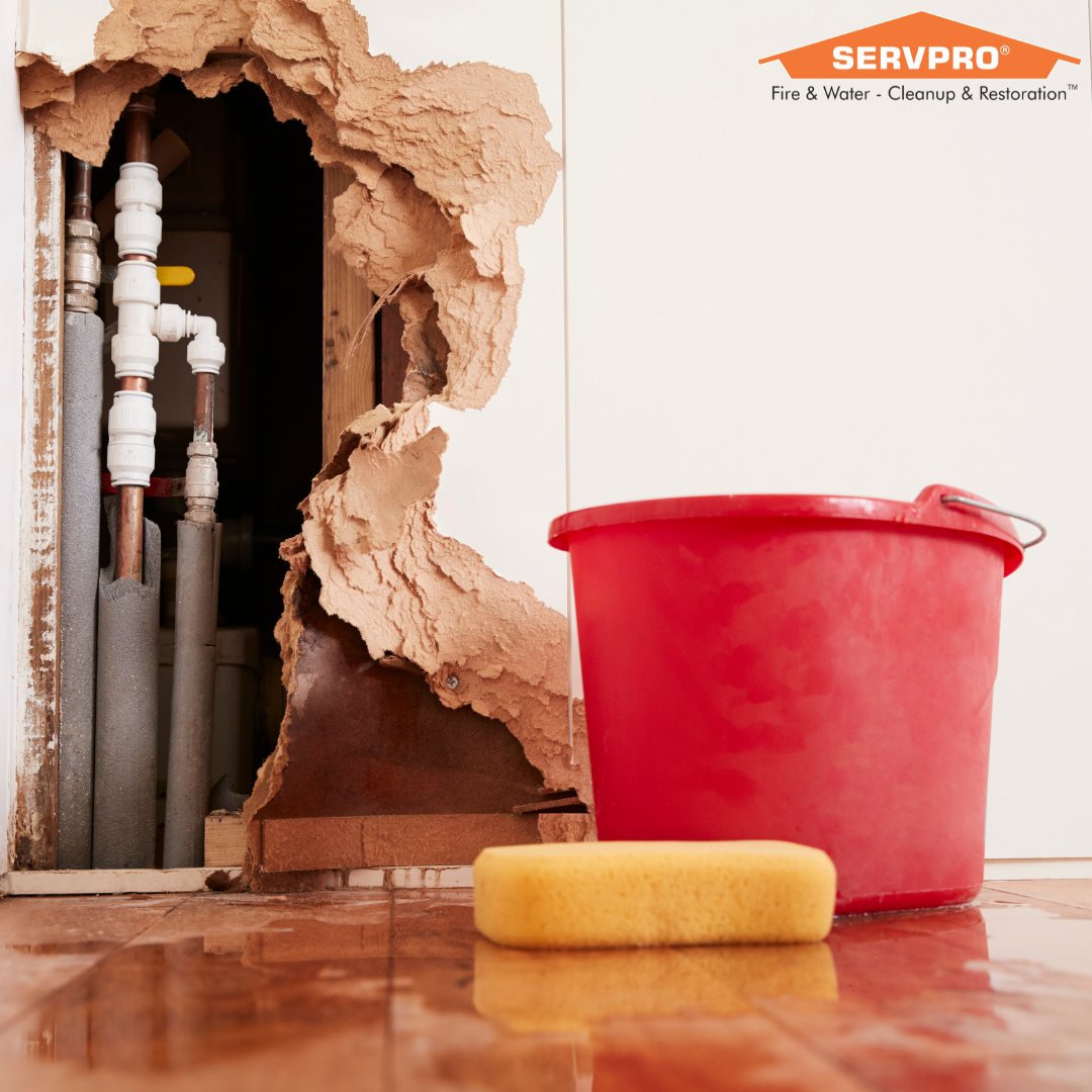 What to do if you have water damage?⁠
Shut off water source if possible to stop the flow from continuing.⁠
Always avoid electrical shock hazard!⁠
⁠Once we arrive, we’ll help you assess the situation further and take action to prevent additional damage to your property. ⁠
