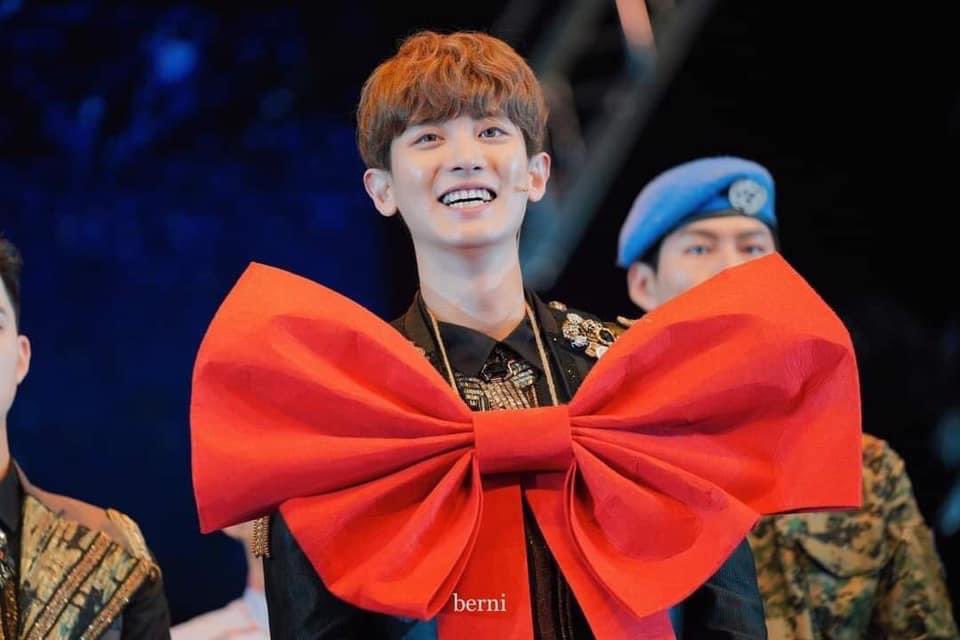 roja_rania's tweet photo. To celebrate our Happy Virus's birthday, we tried to do something that can help someone smile, or someone to give inspiration to live.@weareoneEXO @exol_bangladesh #exolbangladesh #chanyeolbirthday https://t.co/Dgi1bdt2yT