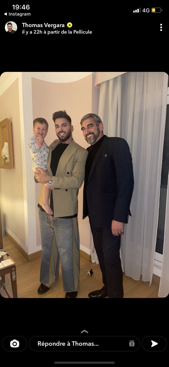 Nyny___20's tweet photo. Quand tu fais pipi sur toi en maternelle et qu’on te donne un pantalon de rechange 😂😂😭😭 y’a pas a s’habiller comme ça @ThomasVergara #nabilla #poupettekenza #cameliabenattia #kamilanore #soukainatwosisters https://t.co/zk0yUXMecH