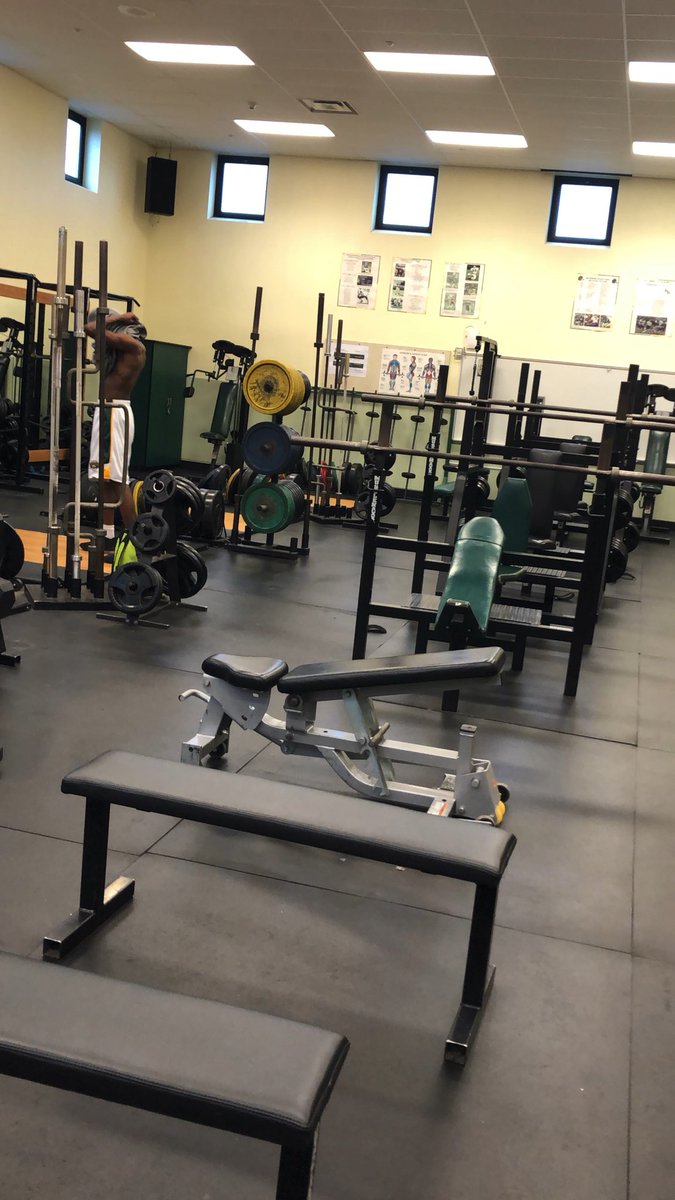 KyleWilsonII2's tweet photo. me and Angelo in here getting in that silent work with nobody around us🤫 https://t.co/iHJsqCbEaI