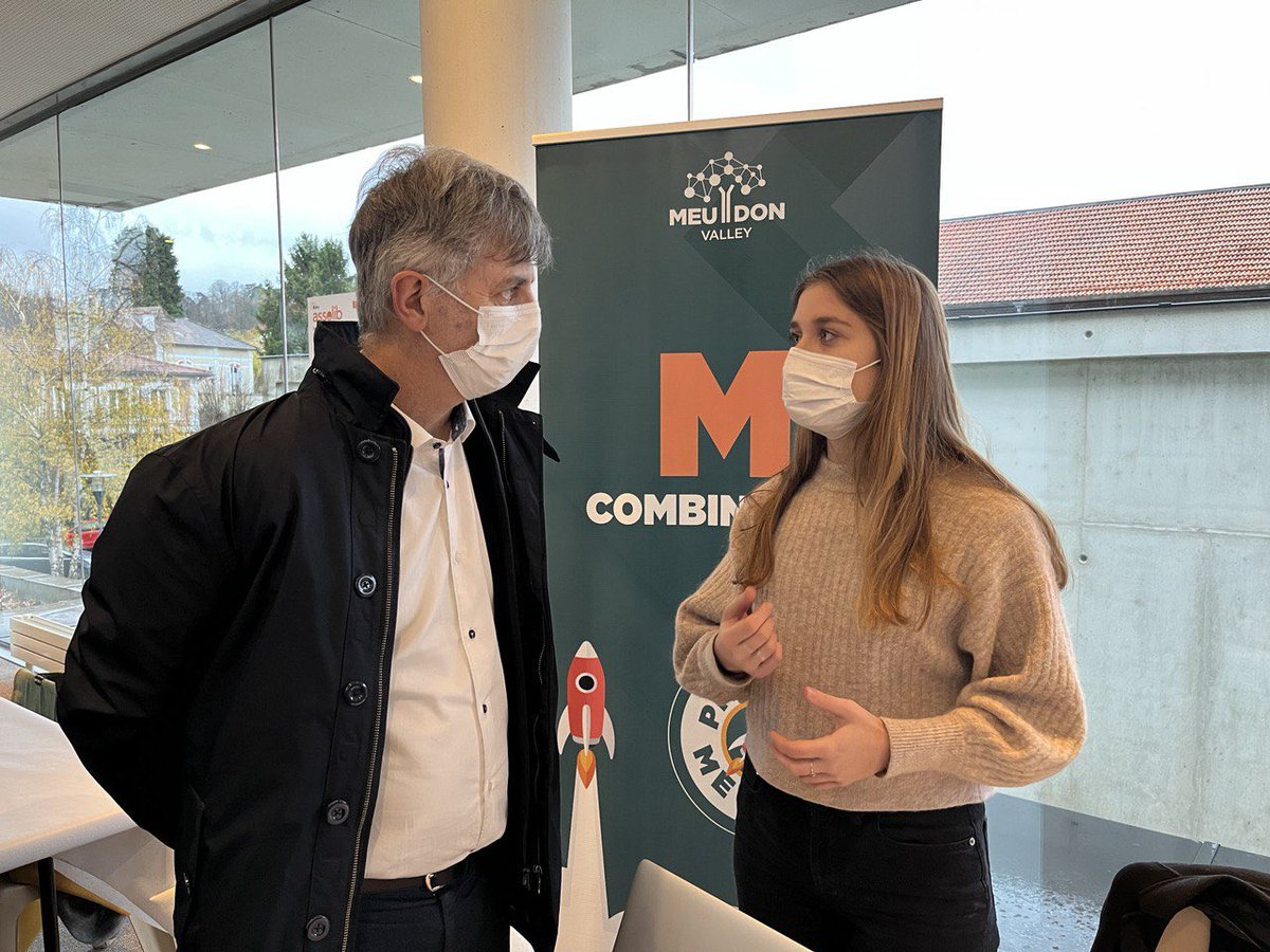 JMaireofficiel's tweet photo. Rencontre avec la promotion 2021 des lauréats de @MeudonValley lors de MEUDx4 : des start up prometteuses accompagnées par le M Combinator : #sopolyglot, #bakup, #mworkFrance... et des mentors motivants. Bravo à tous : « que ceux qui n’osent pas laissent faire ceux qui essaient » https://t.co/wcvGeaG2Pt