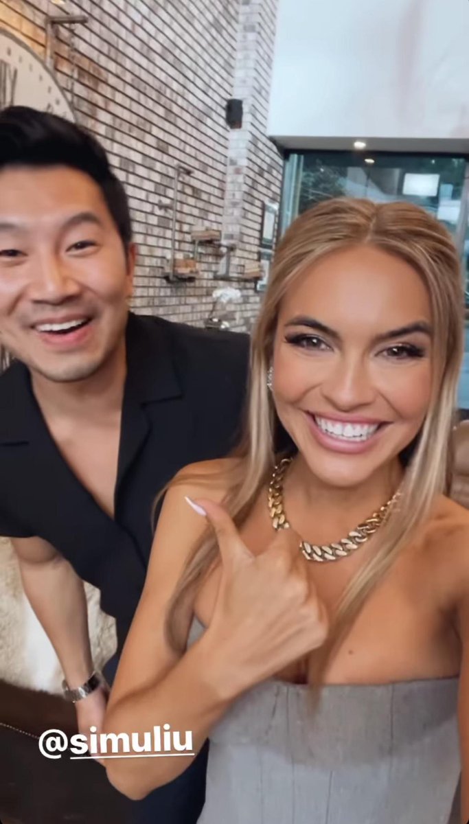 MarissaSaysWhat's tweet photo. chrishell had a shot with simu liu and instead she ended up with mini bruce willis like girl follow the marvel brick road next time #sellingsunset https://t.co/IiXq6XTmA9