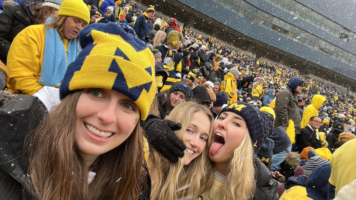 madeline_booth's tweet photo. #bighouselive https://t.co/w7GTWPrWav