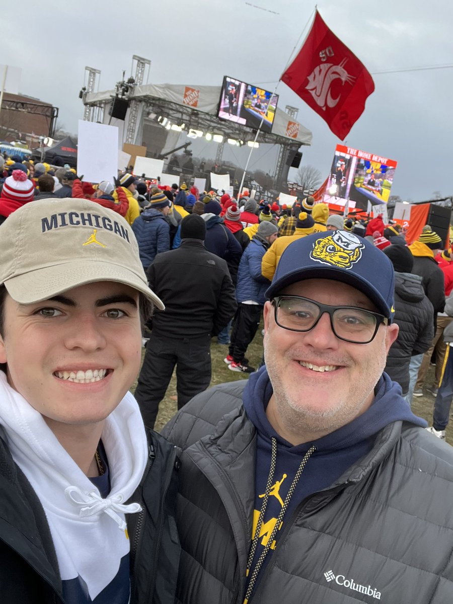 RealFHIII's tweet photo. First time at the Big House. Awesome atmosphere for THE GAME!  Halfway home with the 14-13 lead at the half. https://t.co/ALGzNN6iCD