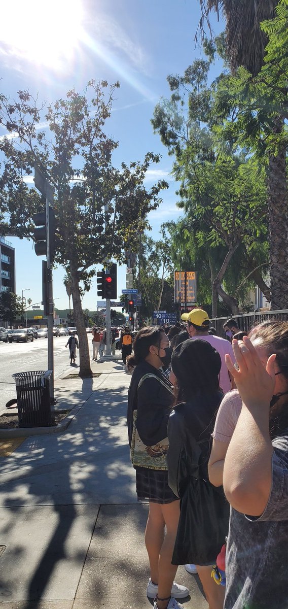 natjcor's tweet photo. Line Friends merch line is up to here

#PTD_ON_STAGE_LA @BTS_twt https://t.co/xFeg4ErLMf