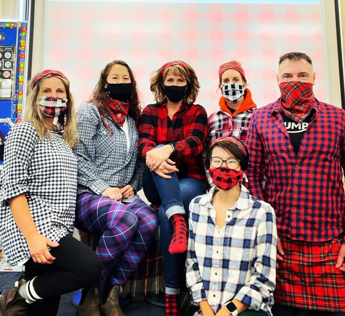 MsChenCoolCat's tweet photo. #plaidfriday #downtownpg 
We made ProDay work fun!  Check out our plaid background. Teachers in plaid. As the practicum is winding down, it will be so hard to leave the awesome people next week. 
#education #educ491 #unbceduc #supportdowntown https://t.co/kRaikxmZ8S