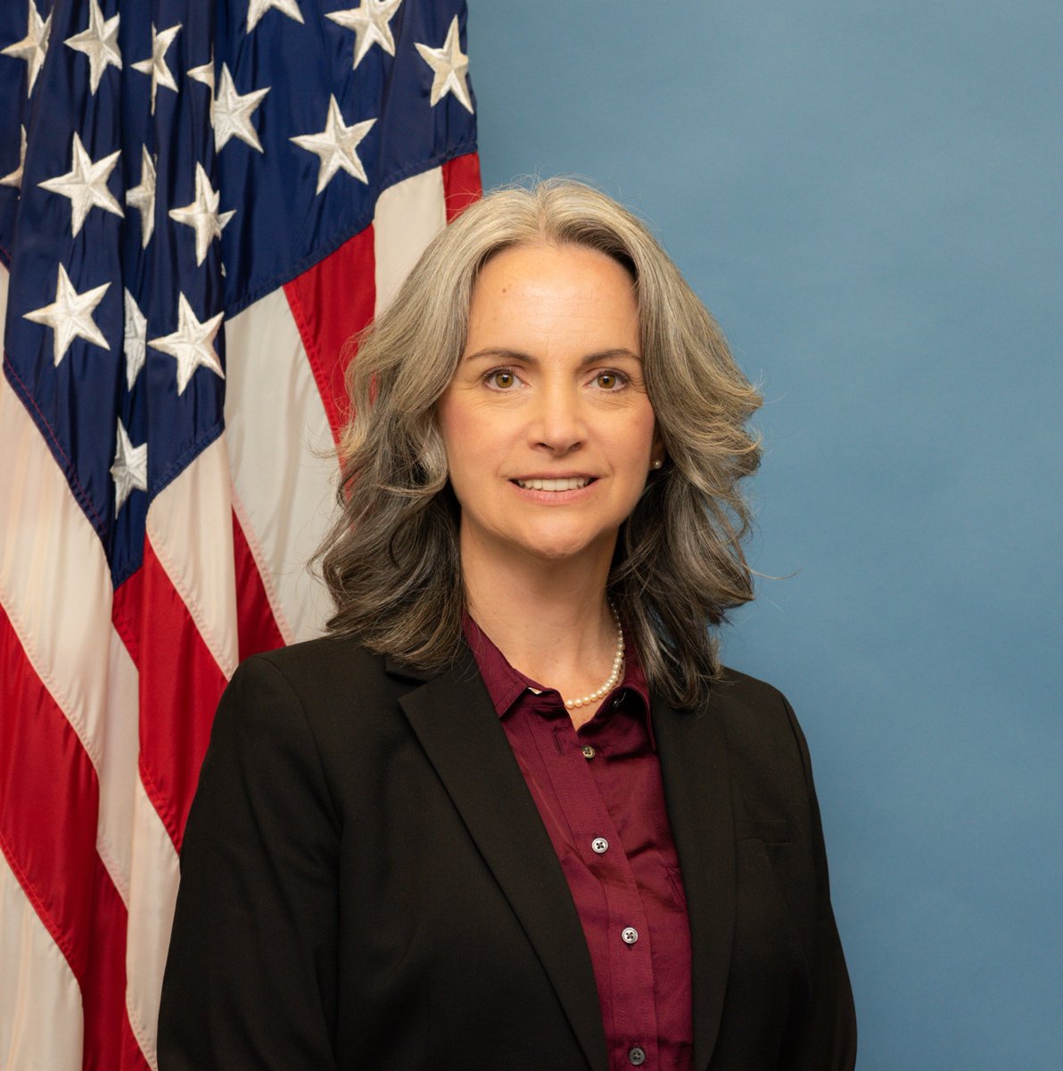 FBIPhiladelphia's tweet photo. Meet FBI Philadelphia's new Special Agent in Charge! SAC Jacqueline Maguire joined us this month. A Villanova alum, she's happy to be back in the area &amp; looks forward to continuing our strong relationships with our LE, community, &amp; private sector partners. https://t.co/GDpTaetMVm https://t.co/XajmIba1HY