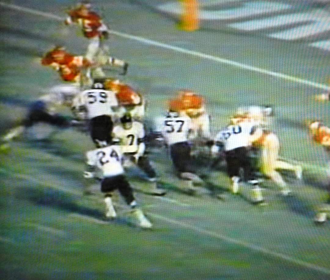 Who remembers the pain? Leon McQuay fumbled the ball 50 years ago tomorrow. Sunday, Nov. 28, 1971. The ache will last forever. #Argos