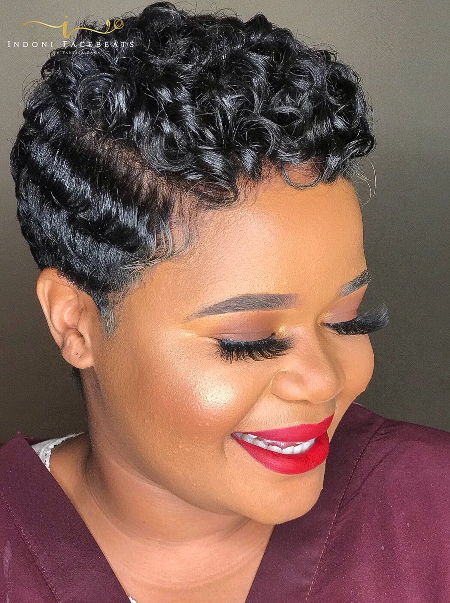 vee_thehun's tweet photo. Evening makeup π #facebeat #makeup #beauty #indoni #durbanmua https://t.co/Rv0dyADai8
