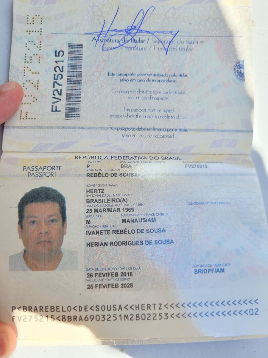 WillianPesso's tweet photo. Esse senhor perdeu o passaporte na entrada do estádio centenário de Montevideu, antes do jogo. Compartilhem e ajudem a divulgar,  por favor. @cahemota @venecasagrande @PaparazzoRN @Euclides_crf https://t.co/7V8SjTIR8w