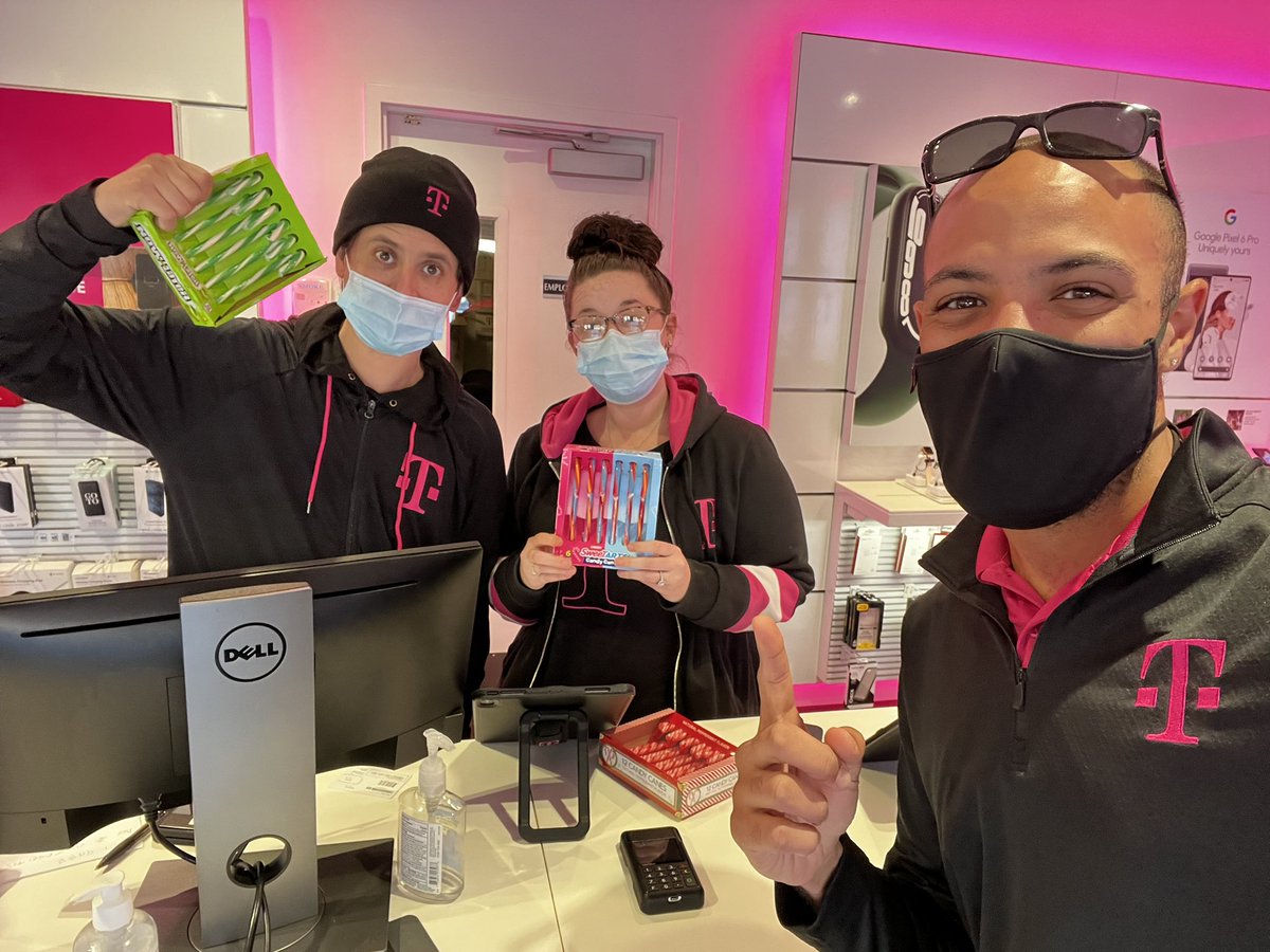 Alex Carson tweet media