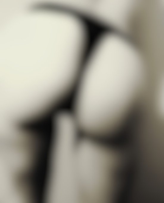 Sign up to my Modelhub Fan Club to see this brand-new exclusive photo: https://t.co/MqpqwfEToM https://t<a href="/tag/cozy"class="tags"><span>#cozy</span></a><a href="/tag/lockdown"class="tags"><span>#lockdown</span></a><a href="/tag/fixedit"class="tags"><span>#fixedit</span></a><a href="/tag/daddyslittlewhore"class="tags"><span>#daddyslittlewhore</span></a>