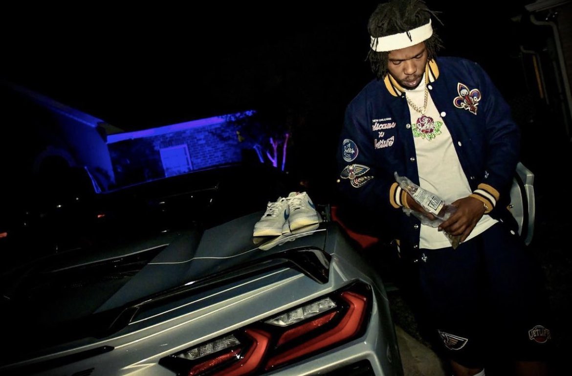 CurrenSy_Spitta's tweet photo. Jet Life X New Orleans Pelican Capsule Collection available online Now 

https://t.co/CtIETHI252 https://t.co/jLZAbCakc9