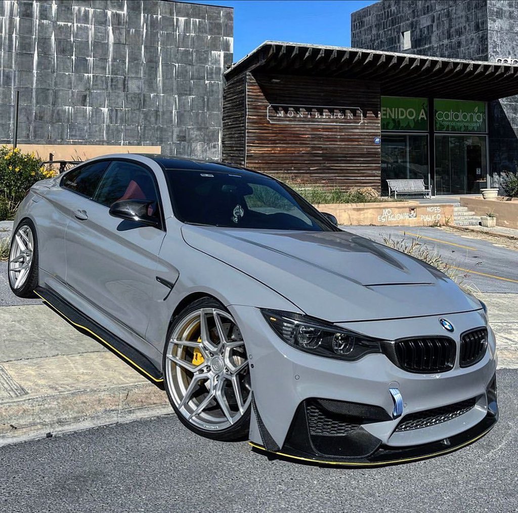 carpxrnpicx's tweet photo. BMW M4 https://t.co/4mnsl3zzmy