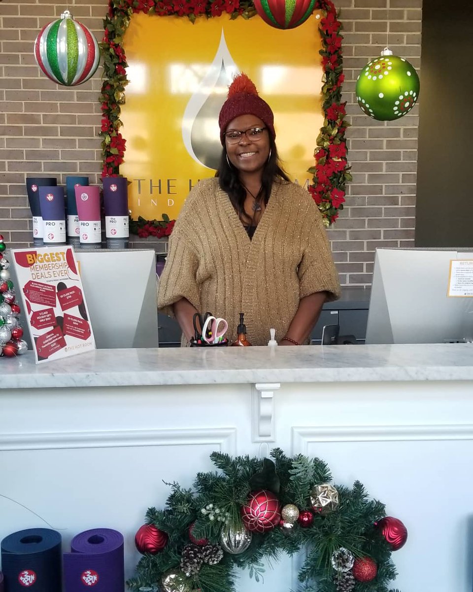 MassAveIndy's tweet photo. We saw only BIG smiles all around today for #SmallBusinessSaturday and MassAvely appreciate your support of our businesses! Every lil bit adds up to make our small businesses thrive and our community to be as vibrant as it can be! Thank you, so kindly for making our day! 🙏💙🛍 https://t.co/Il0ySHFcZJ