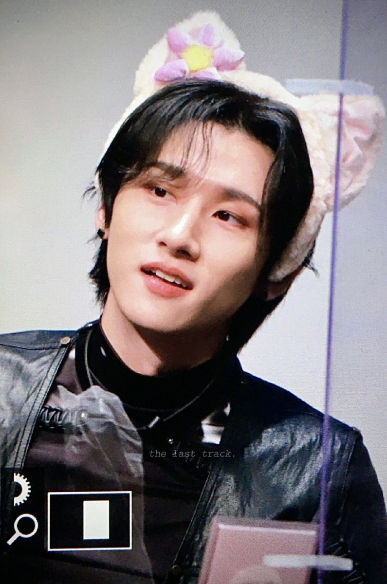 IM_Brasil's tweet photo. 📷FOTO | 27.11.21 

—  I.M hoje durante o fansign presencial.

©im_TLT 
#IM #아이엠 #CHANGKYUN #창균 
#몬스타엑스 #MONSTAX   
@OfficialMonstaX @official__wonho
~🌻 https://t.co/K5x4zhRq2O
