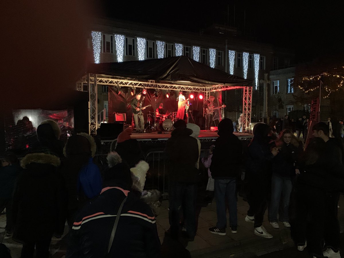 Stephen Jones tweet media