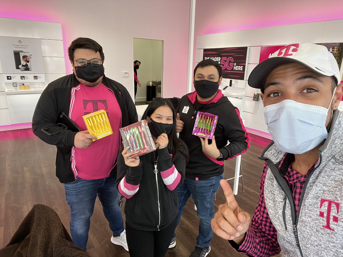 Alex Carson tweet media