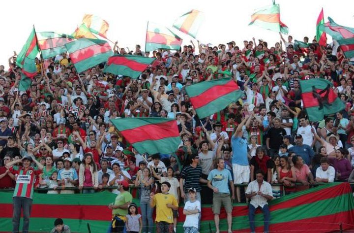 verdirrojo's tweet photo. Un domingo 27 de noviembre de 2011 salíamos campeones de la LRF tras 25 años sin títulos.

El inolvidable partido fue en el Parque Juan Emilio Bove, ante Unión de Torquinst, superando al rival por 7 - 1, luego de comenzar perdiendo 1 - 0 

¡Feliz día hinchas verdirrojos! 💚❤️ https://t.co/tdmHvhALDU