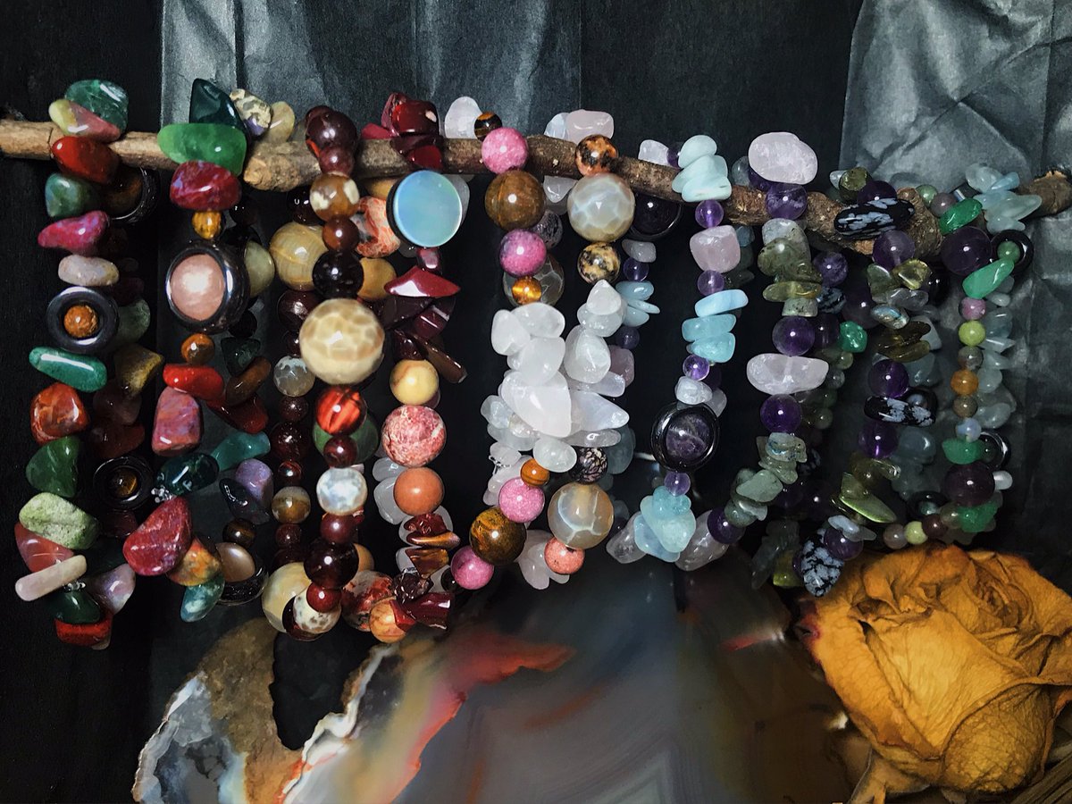 lexiehaze's tweet photo. Zodiac inspired bracelets are currently on sale for $25.99 at checkout with FREE shipping on National orders 💫 https://t.co/B7FDcZU9QQ