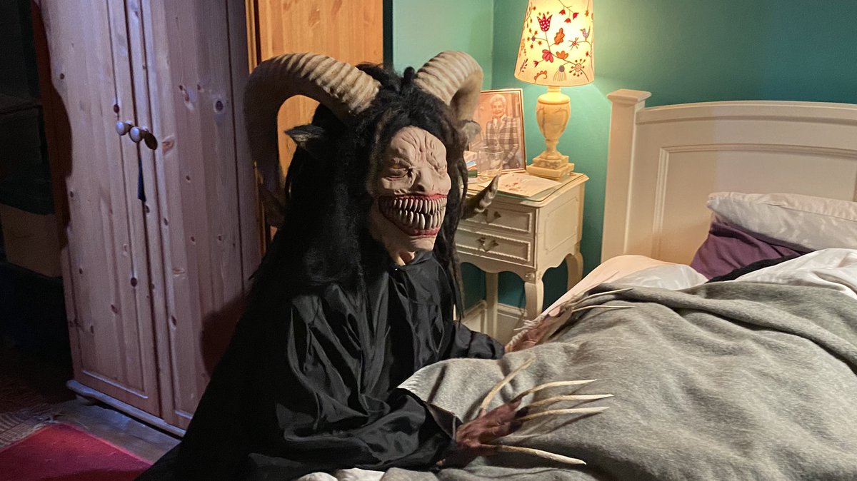 SuttonFilmMaker's tweet photo. Filming has started on our short horror film. Here are some behind the scene pictures. https://t.co/K3RWCK9Jp5