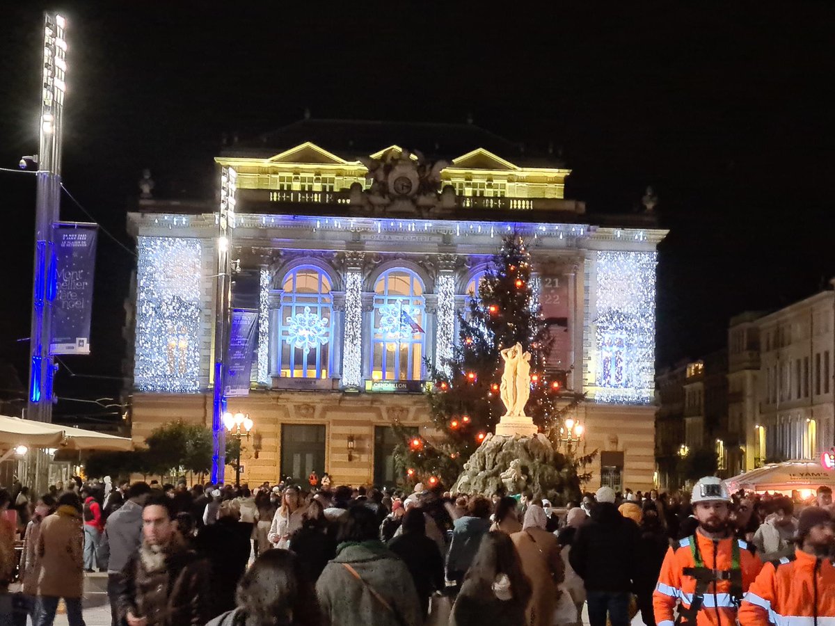 montpellier_'s tweet photo. Noël est officiellement lancé à #Montpellier 🥰☃️🌟 https://t.co/tq4zRHlHhu