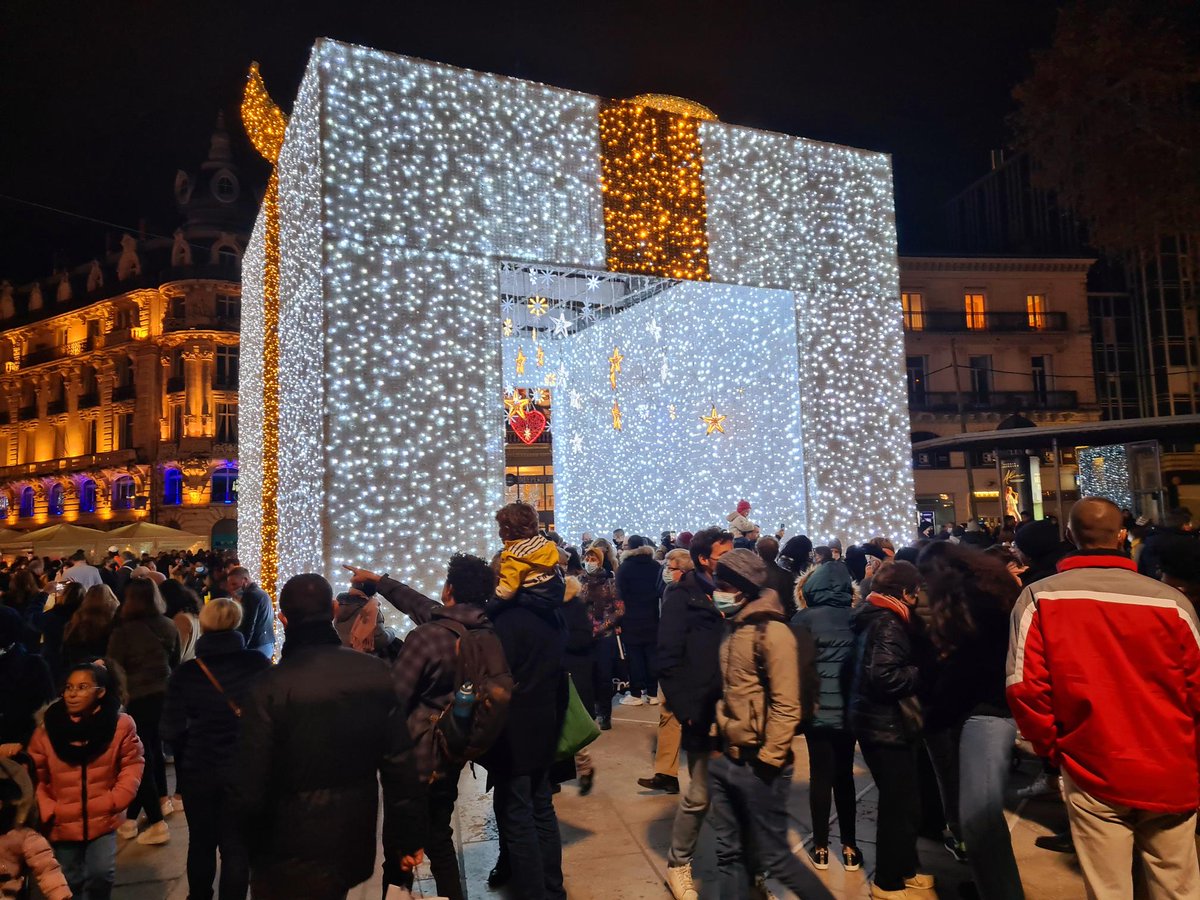 montpellier_'s tweet photo. Noël est officiellement lancé à #Montpellier 🥰☃️🌟 https://t.co/tq4zRHlHhu