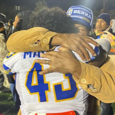 smoovyseni's tweet photo. When YOU Win WE ALL WINπ
So Proud of u brother #WEALLWIN #CCSCHAMPS #EASTPALOALTO #NewProfilePic #SERRAPADRES #FOURTHREE https://t.co/FBWF3bEwtO