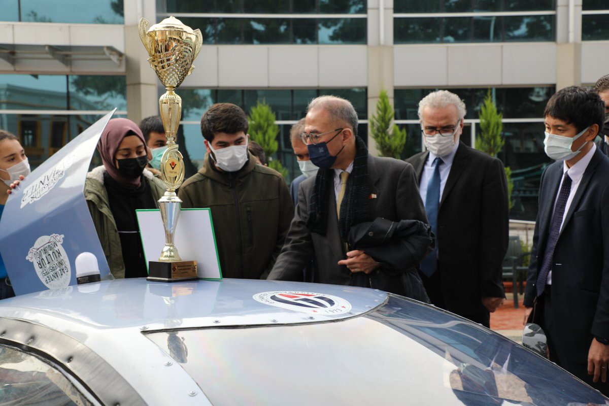 GAUNORET's tweet photo. Japonya büyükelçisi Suzuki Kazuhiro ve ekibine projelerimizden bahsettik. Ziyaretleriyle bizleri ve üniversitemizi onurlandırdılar. Kendilerine teşekkür ederiz. @IOMturkey @gaziantepUniv https://t.co/oRACn9XxaS
