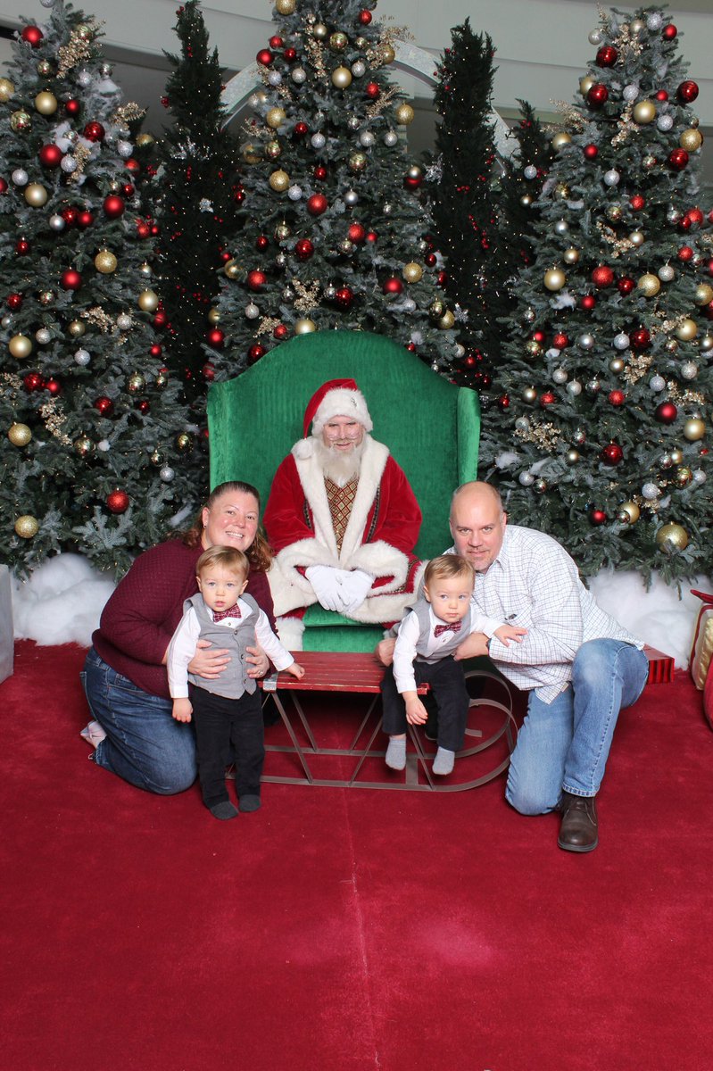 MrsAllen204's tweet photo. Went to see Santa at Menlo Mall. Boys fist time at the mall and seeing the mall Santa. William was cool as a cucumber; Joe not so much. So much for #identicaltwins #Christmas2021 #josephandwilliamallen #18monthsold #seeingSanta https://t.co/JMrROq00rq
