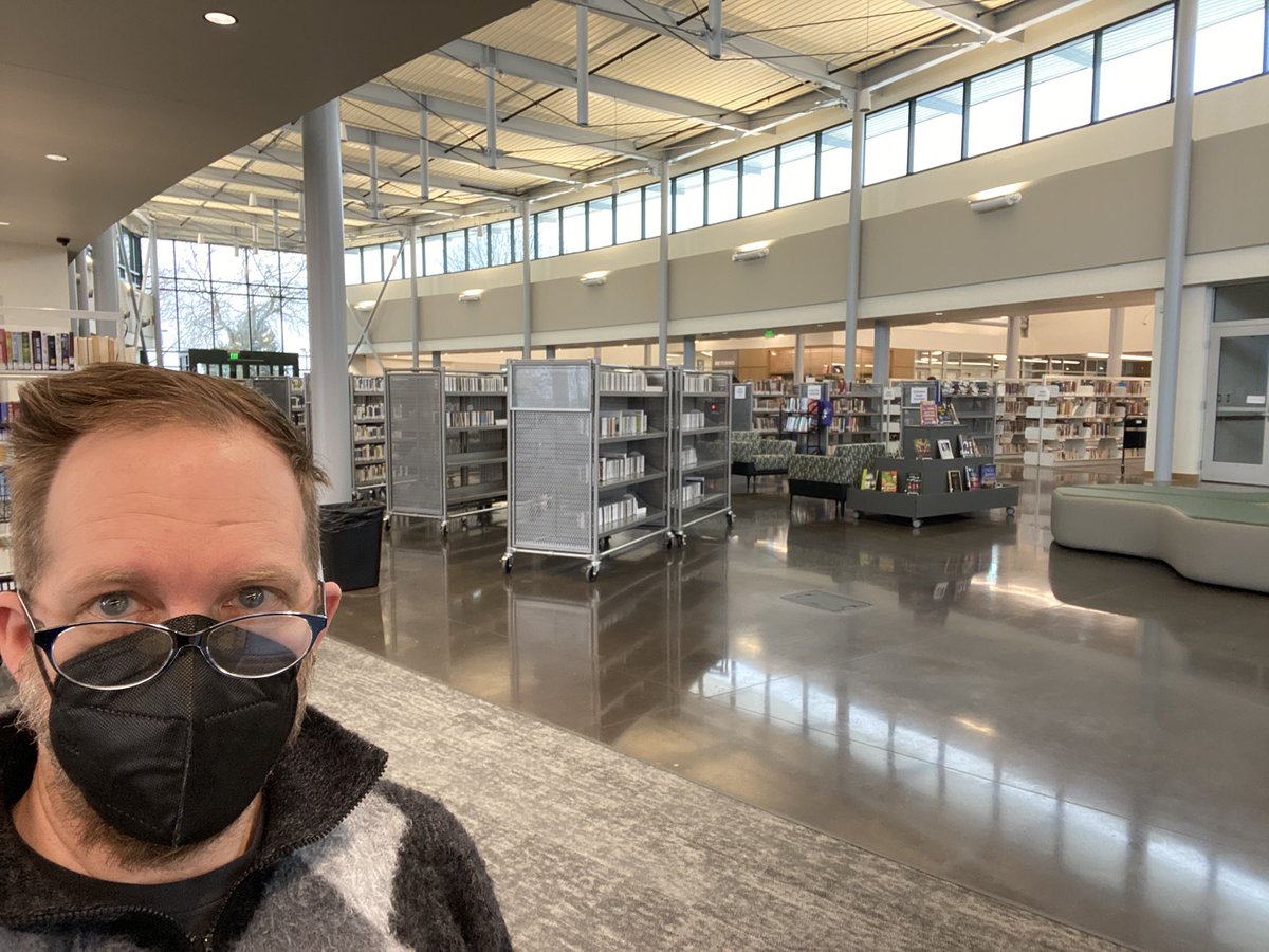 t_caraway's tweet photo. That’s a rad new library I’m sitting in! #SpokanePublicLibraries #Shadle https://t.co/nRUMIXK89Y