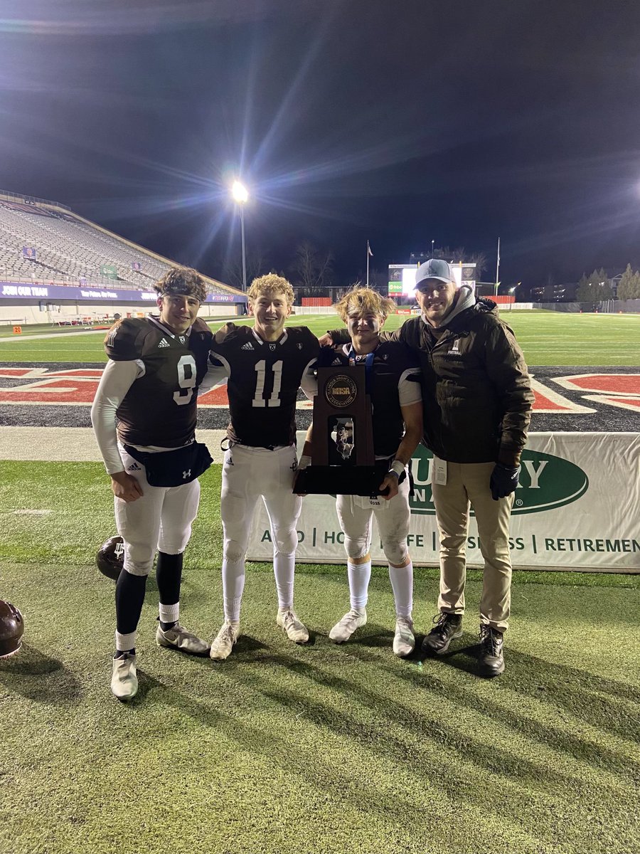 State champs!! #15 <a href="/VossAidan/">Aidan Voss</a> <a href="/paulevan11/">Paul Chovanec</a> <a href="/cslowik7/">Craig Slowik Jr.</a>