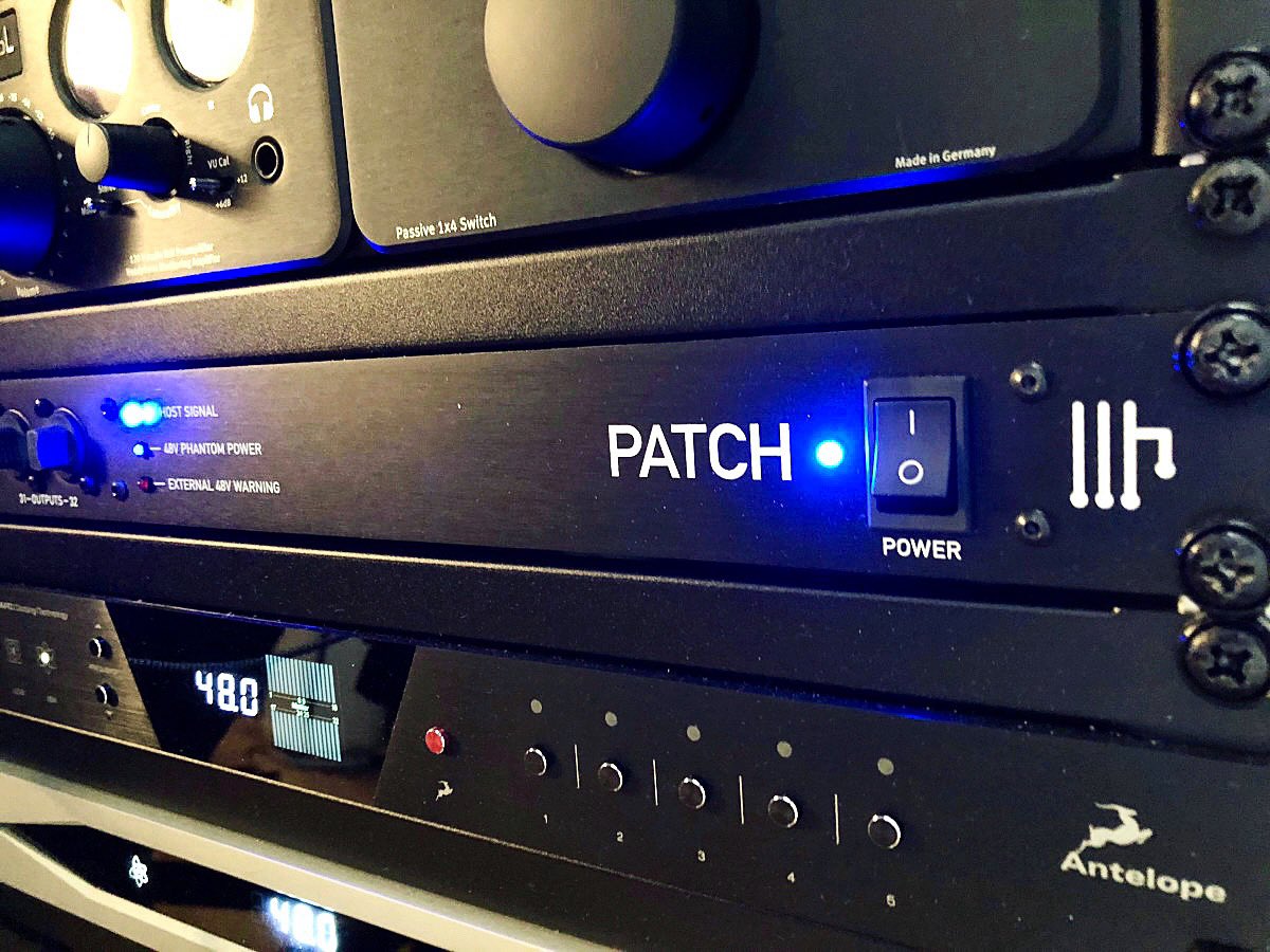 FlockAudio's tweet image. LET’S ROUTE! ➟ Use your Analog Hardware like plugins with simple drag + drop intuitive functionality plus so much more! Contact your preferred Flock Audio Dealer or visit flockaudio.com to learn more and order your PATCH Series model today! - #flockaudiopatch