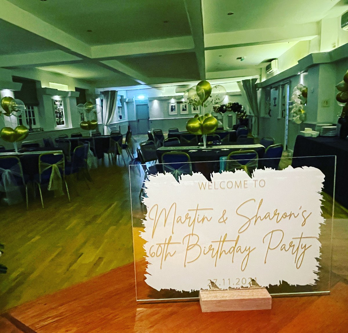 Half_wayHouse's tweet photo. Looking to host a party? Our Herongate function Suite with its own private entrance, bar &amp; restrooms is the perfect venue #partyvenue #functionsuite #thehalfway #halfwayhouse #brentwood #essex https://t.co/o5FWBAhZ1I