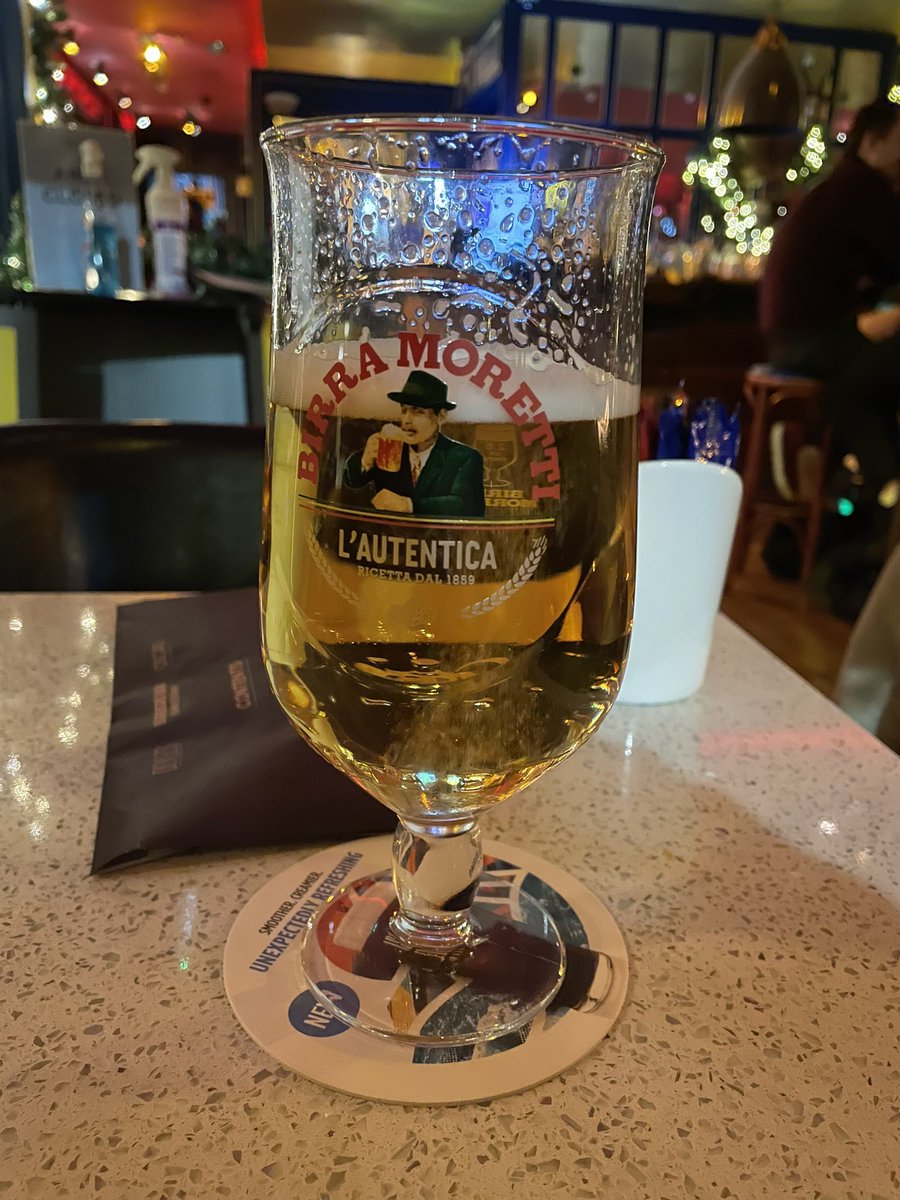 Late to Dublin to be told hotel room was cancelled &amp; they’re fully booked. I use their many hotels regularly. Didn’t fancy sleeping in my van. We had words. Got my room + sincere apology. Now I’ve got a pint &amp; a steak. And relax.
#sparemethedrama
P.S. <a href="/Oscarscafebar/">Oscars Cafe Bar</a> is excellent!