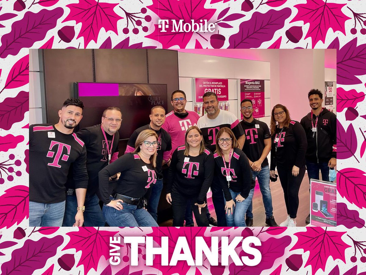 BrendaVillalobo's tweet photo. #TogetherWeHoliday aquí en #9438🇵🇷🇵🇷🇵🇷🥳 @Arelis11419 @cburgos72 @WencyBaerga @JEMartel https://t.co/TJebrpozNM