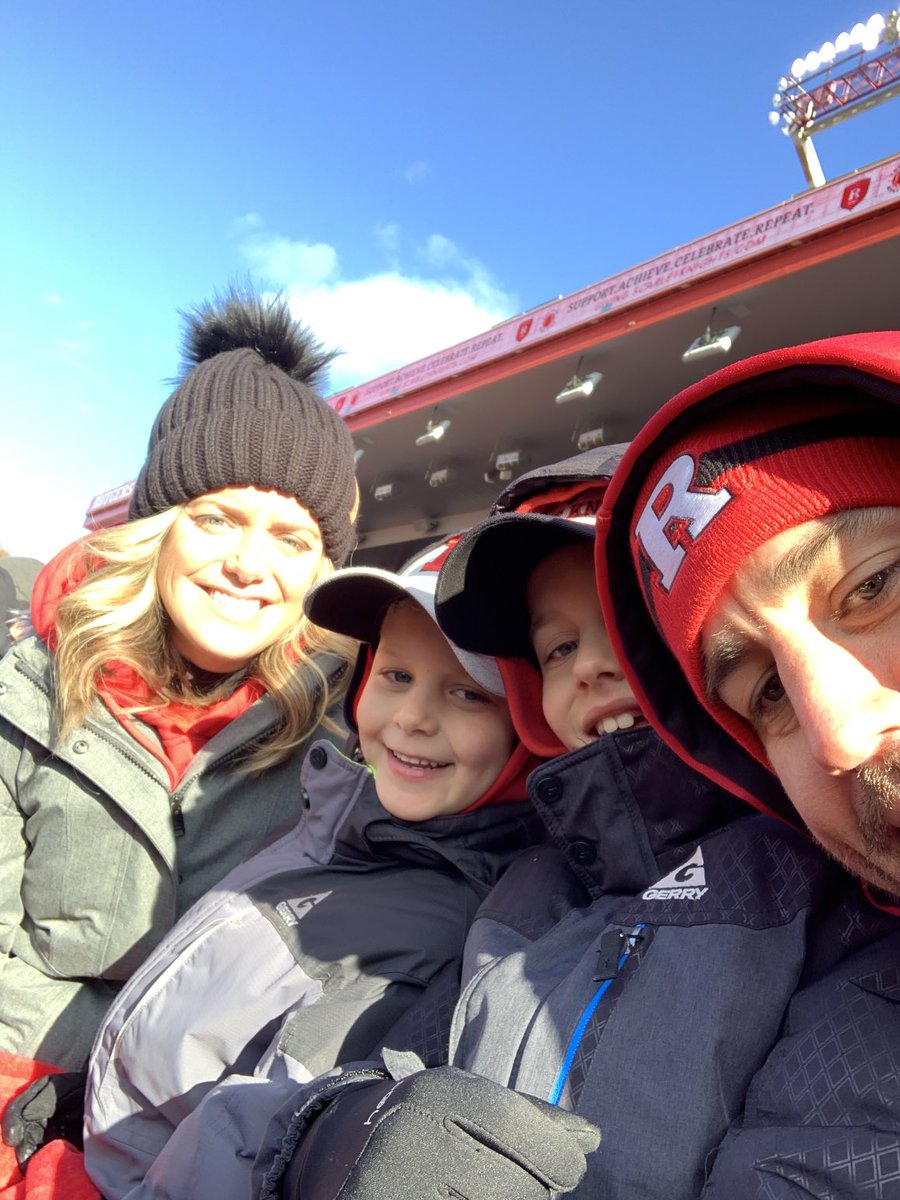 April Kay tweet media