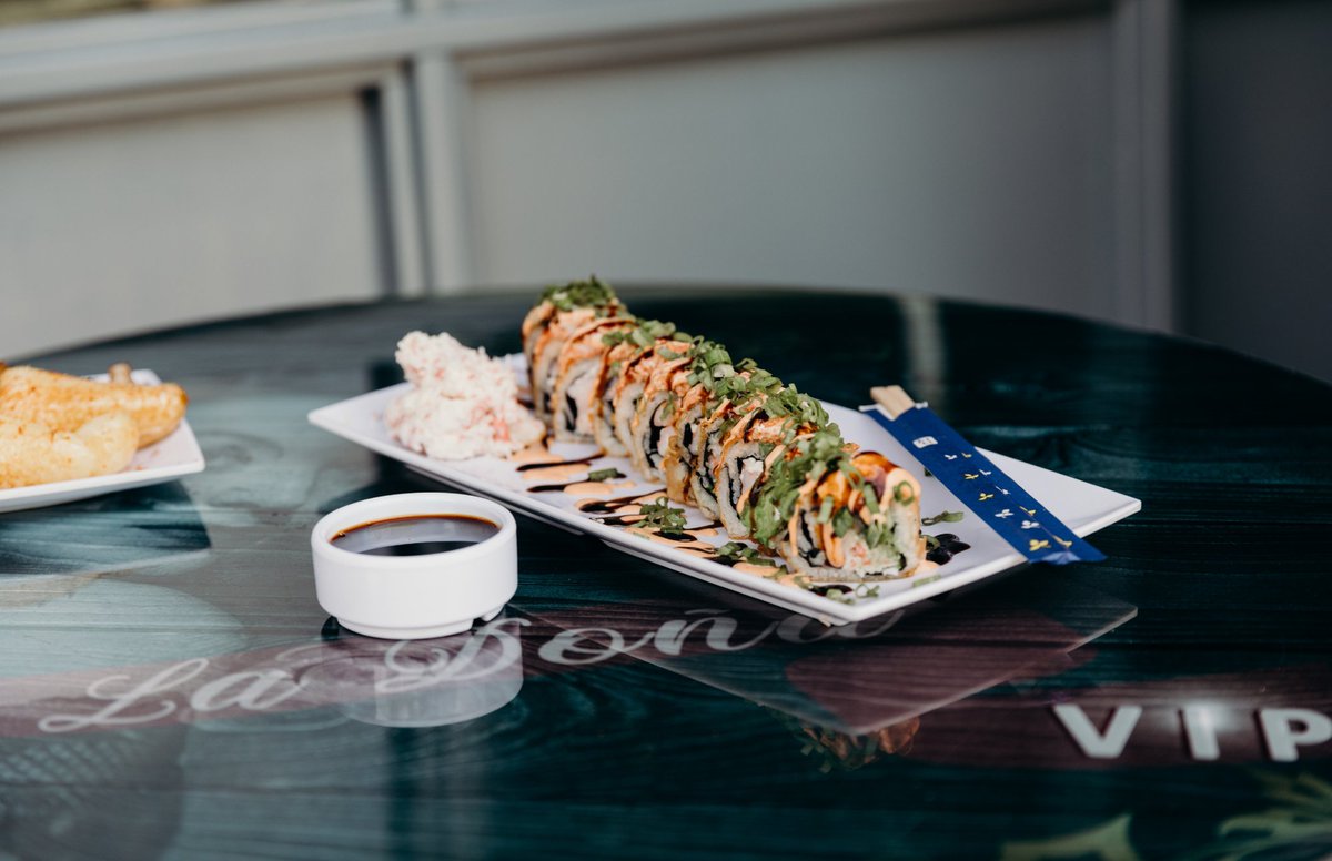 DonaMexican's tweet photo. Who's craving Mexican-style sushi? ✋💕

🎼 Santa Domingo plays every Friday and Saturday! 
⏰ Open Thurs-Sun 12pm - 9pm

#santarosacalifornia #mexicanrestaurant #mexicanfood #sonomacounty #sonomacountyliving #707food #bayareaeats https://t.co/vbW9jobw4f