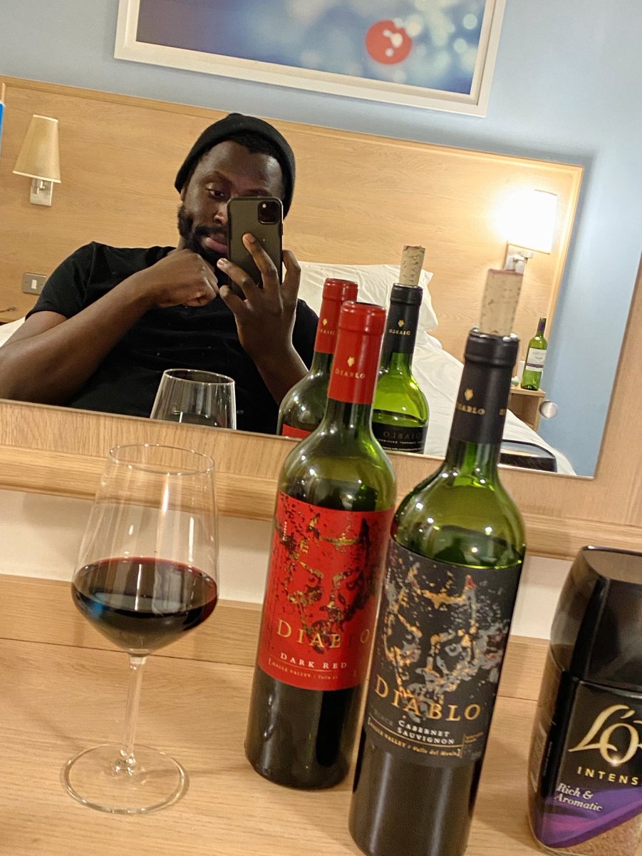 IAmZadayy's tweet photo. Quote with a Pic ๐ธ of how your Saturday is going.
#NoCouplesEdition!!
I repeat #NoCouplesEdition!! ๐
Iโll go first ๐
#SaturdayVibes with Wine straight from the Devilโs Cellar @DiabloLegendUK ๐ท https://t.co/2IZZ5PJmvO