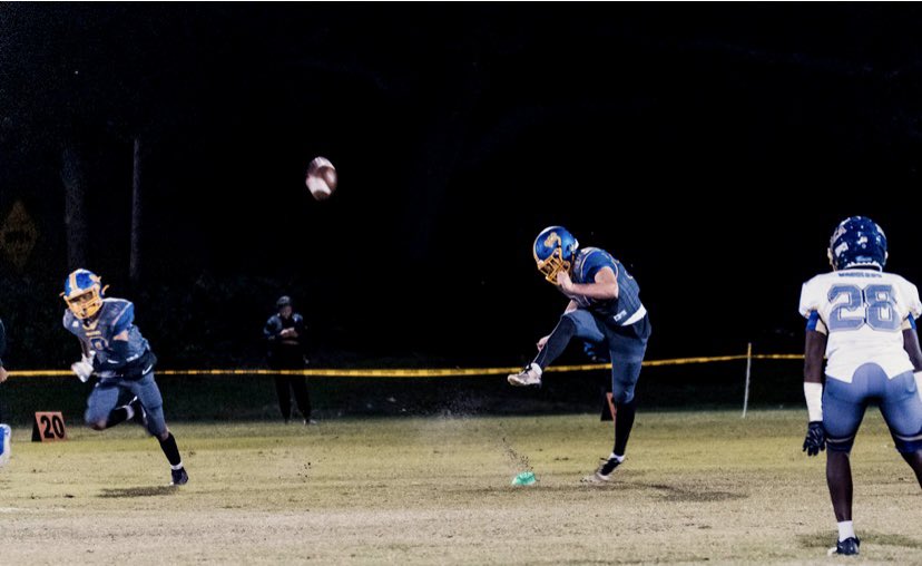 TuckerVandiver's tweet photo. All glory to God for allowing me to kick for an amazing team and group of coaches, @OCPFB the FHSAA 2A Regional Champions with State semifinals next week!! @icoachdfb @Coachcjwalker @KohlsKicking @Coach_Radke https://t.co/w01XMPHgLx