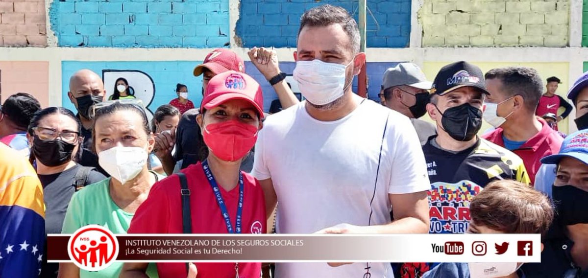 OAPLCIVSS's tweet photo. #Hoy | Con la presencia del Gobernador Electo Luis José Marcano en el Despliegue Comuna Indio Cumanagoto, Sector El Geriátrico, Municipio Bolívar. #OAIvss #IVSS #PorUnSeguroMásSocial #GeneraciónDeOroEnCali @MagaGutierrezV @ivssoficial @NicolasMaduro https://t.co/ldOdOUZAHH