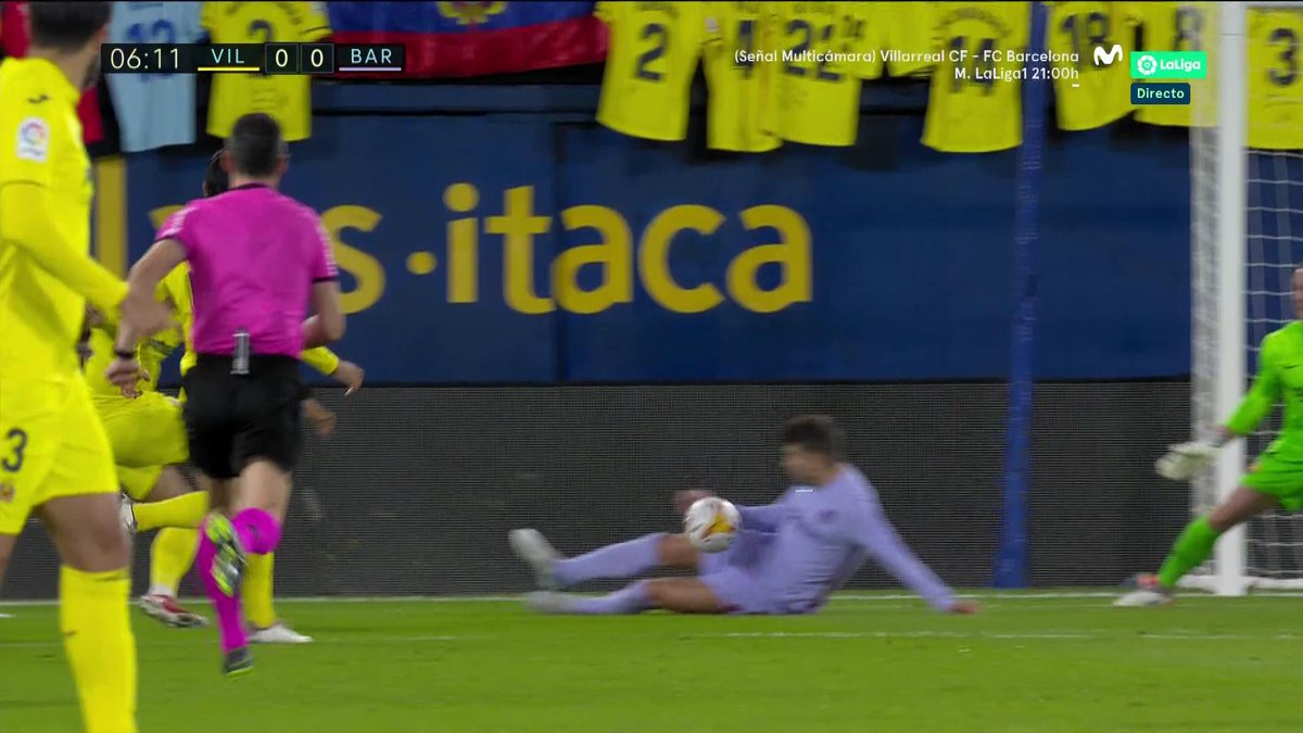 🖐⚽ ¿Te parece mano de Piqué?

🔃 RT-SÍ
❤ MG-NO

Deportescuatro.es