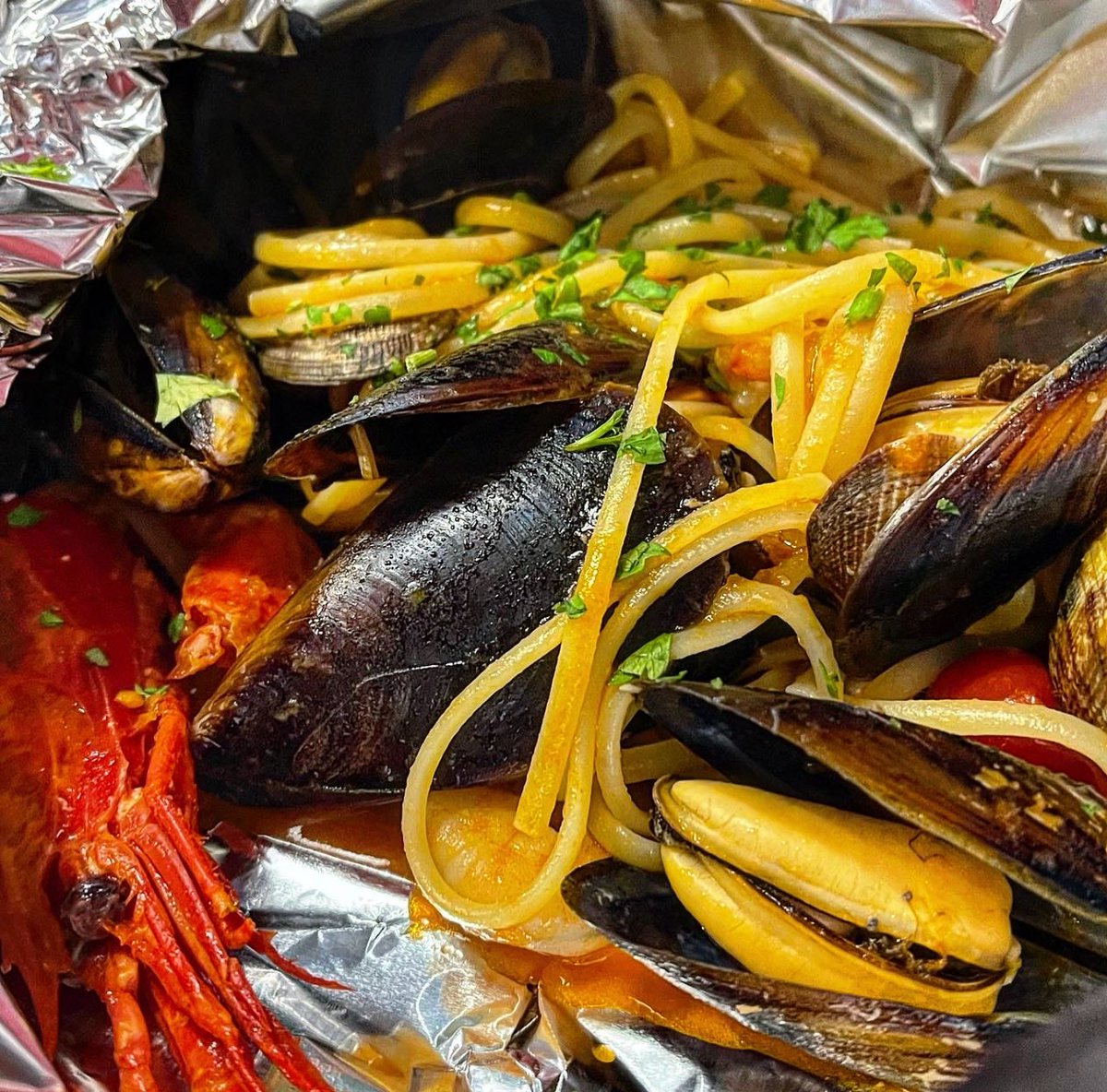 Hoy visita al restaurante italiano <a href="/Ouhbabbo/">Ouh babbo</a> del actor <a href="/brunosquarcia/">bruno squarcia</a> lleva ya muchos años pegado al <a href="/Teatro_Real/">Teatro Real</a> una amplia carta de platos en donde elegir a buen precio y un divertido local en el que Bruno te regalará alguna serenata. 
#restaurante #food #foodie #cocinaitaliana