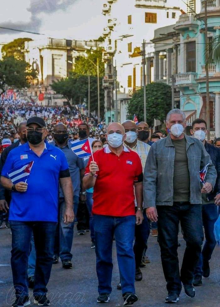 nataliauci16's tweet photo. ¡Nuestra Fortaleza es la Unidad!
Nuestros dirigentes @DiazCanelB
@DrRobertoMOjeda @torres_iribar... 💯pre en primera línea junto a la Juventud, al Pueblo de #Cuba, #DefendiendoCuba porque #CubaEsNuestra y #VamosPorMás #PonleCorazón que #JuntoPodemos 💞 🇨🇺 https://t.co/cgjvlgdj0p