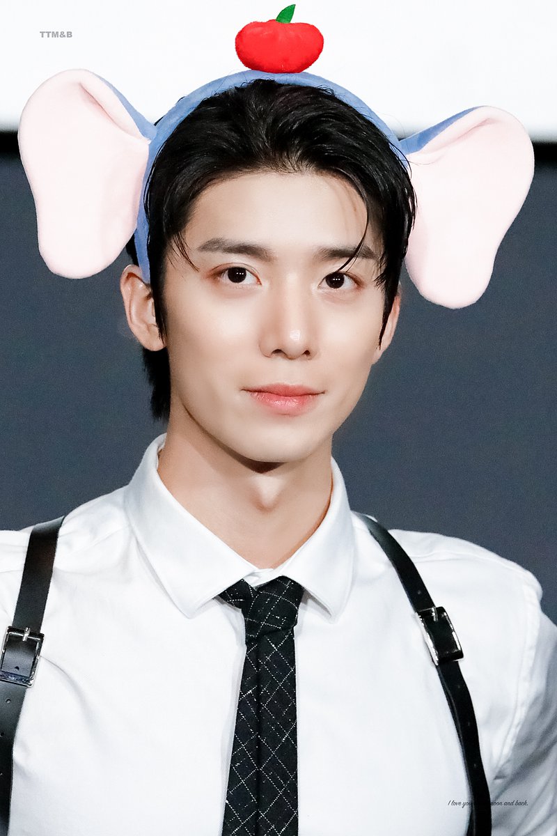 TTMAB9905's tweet photo. 211127  HQ

#SF9 #에스에프나인 #휘영 #HWIYOUNG https://t.co/ahlw2MgI3R