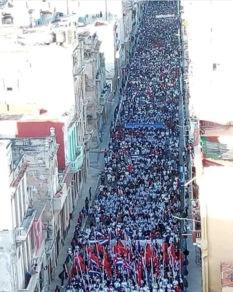 Cubans marching in defence of the revolution in Havana today. Something you won't see reported in the bourgeois press.
