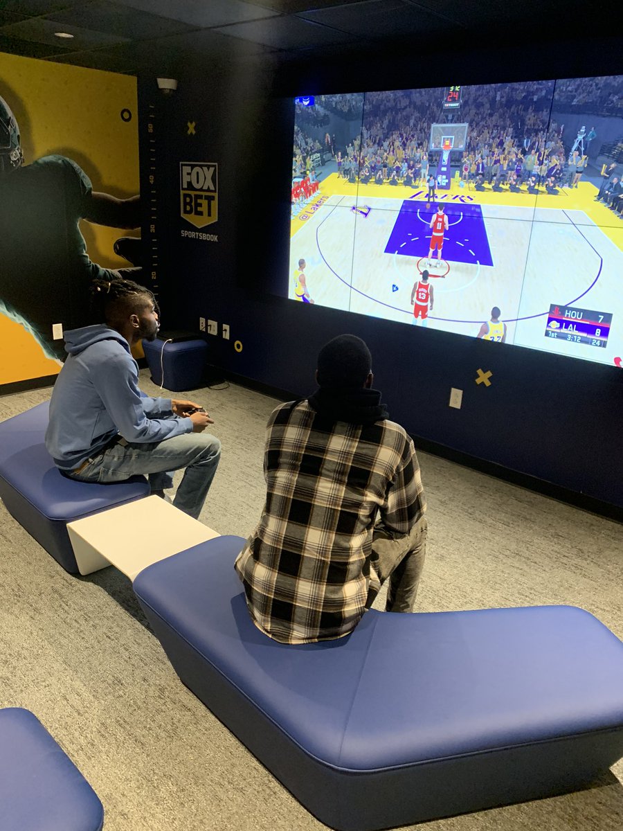 Had a great time at Temple today! @ZGoldTU @CoachTripodi51