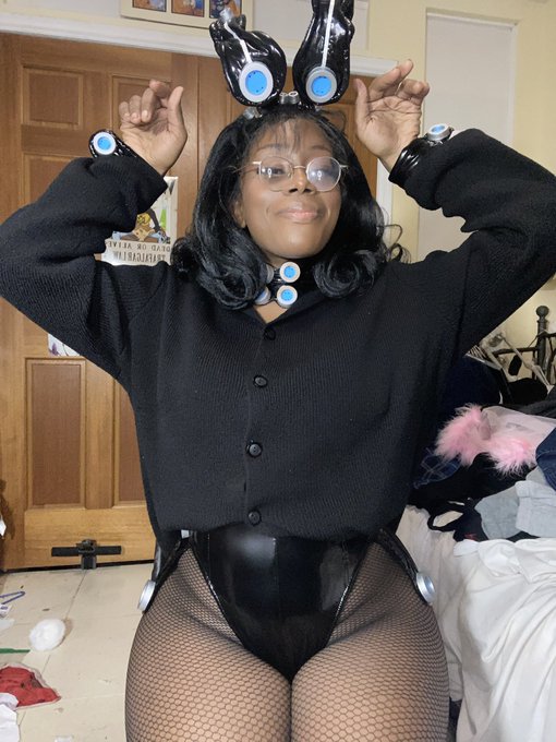 definitely thankful for cosplaying a Gantz Bunny at animenyc few weeks ago. https://t.co/19c6VXzZsa<a href="/tag/manyvids"class="tags"><span>#manyvids</span></a>